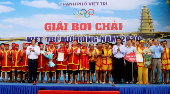 Giải bơi chải mở rộng trên Hồ Công viên Văn Lang năm 2020